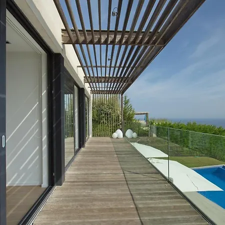 Magnificent With Sea View