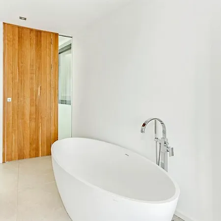 Magnificent With Sea View Saint-Peïre-sur-Mer